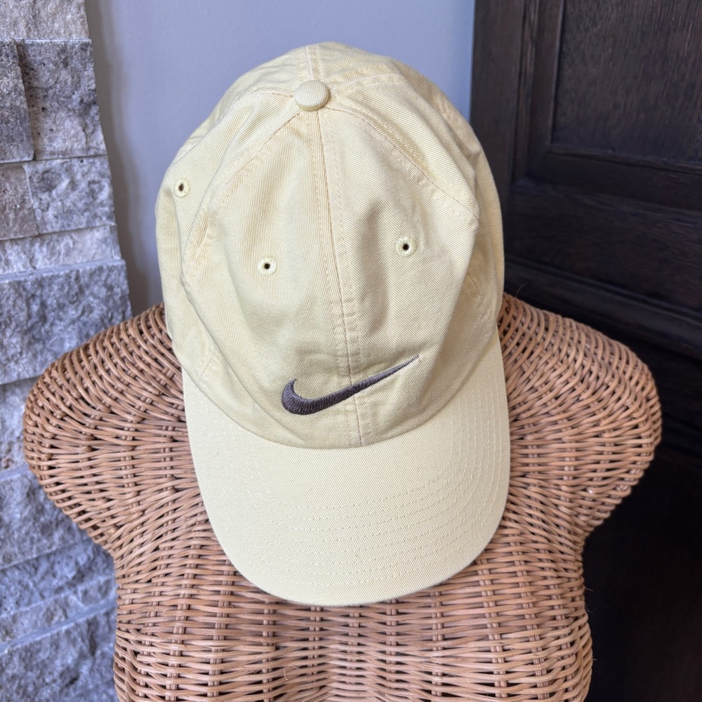 Vintage Y2K Nike Light Yellow Strapback baseball Hat Classic Center Swoosh